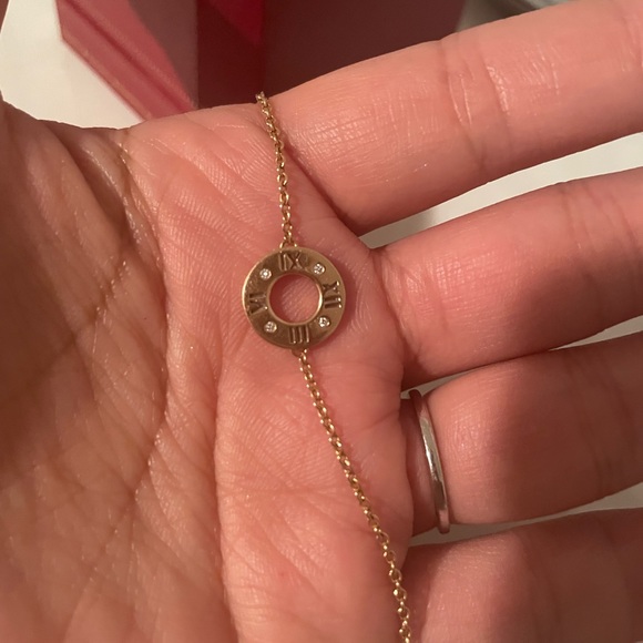 **SOLD**Authentic Tiffany & Co. Atlas Pierced Diamond Bracelet (18k gold) - Picture 2 of 5
